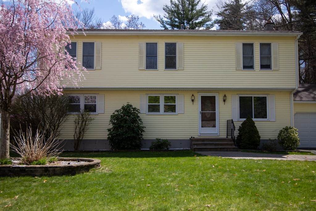 204 Carol Ann St - Photo 1