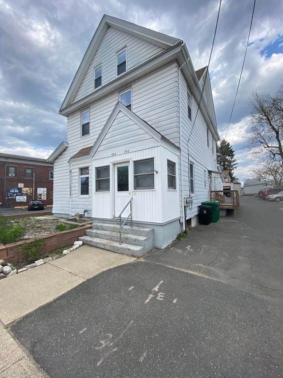 732 Grattan St - Photo 1