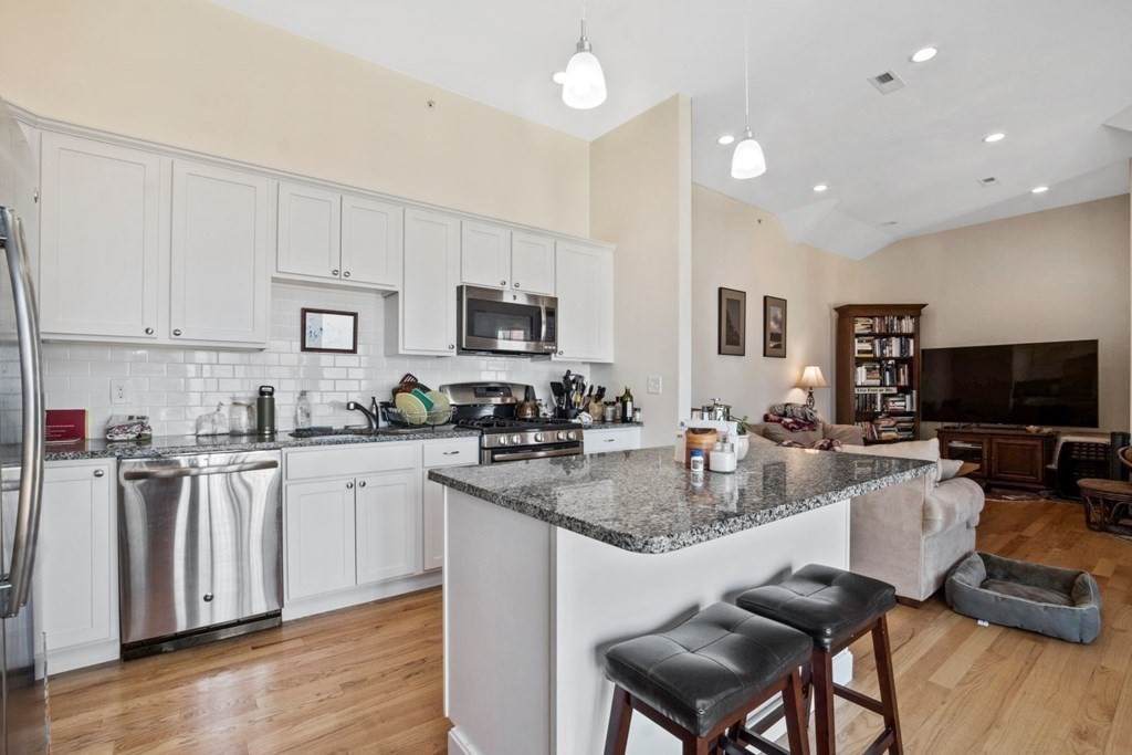 129 Highland Avenue - Photo 1