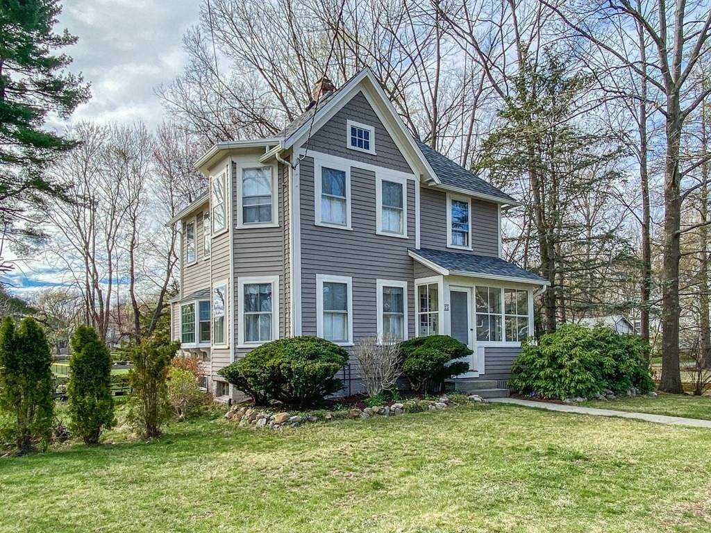 29 Webber Ave - Photo 1