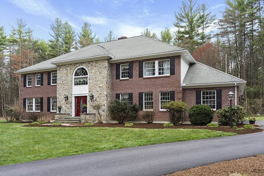 300 Robinson Rd - Photo 1