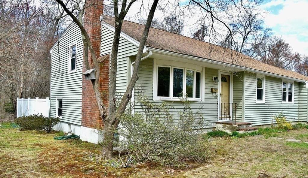105 Norfolk Road - Photo 1