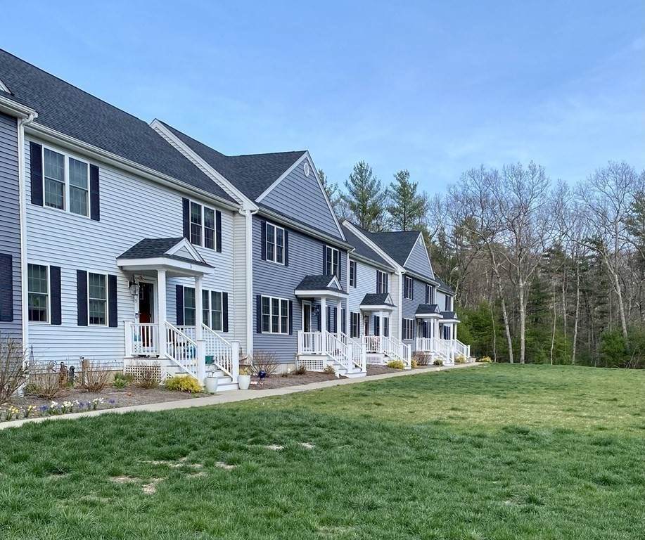141 Oak St - Photo 1