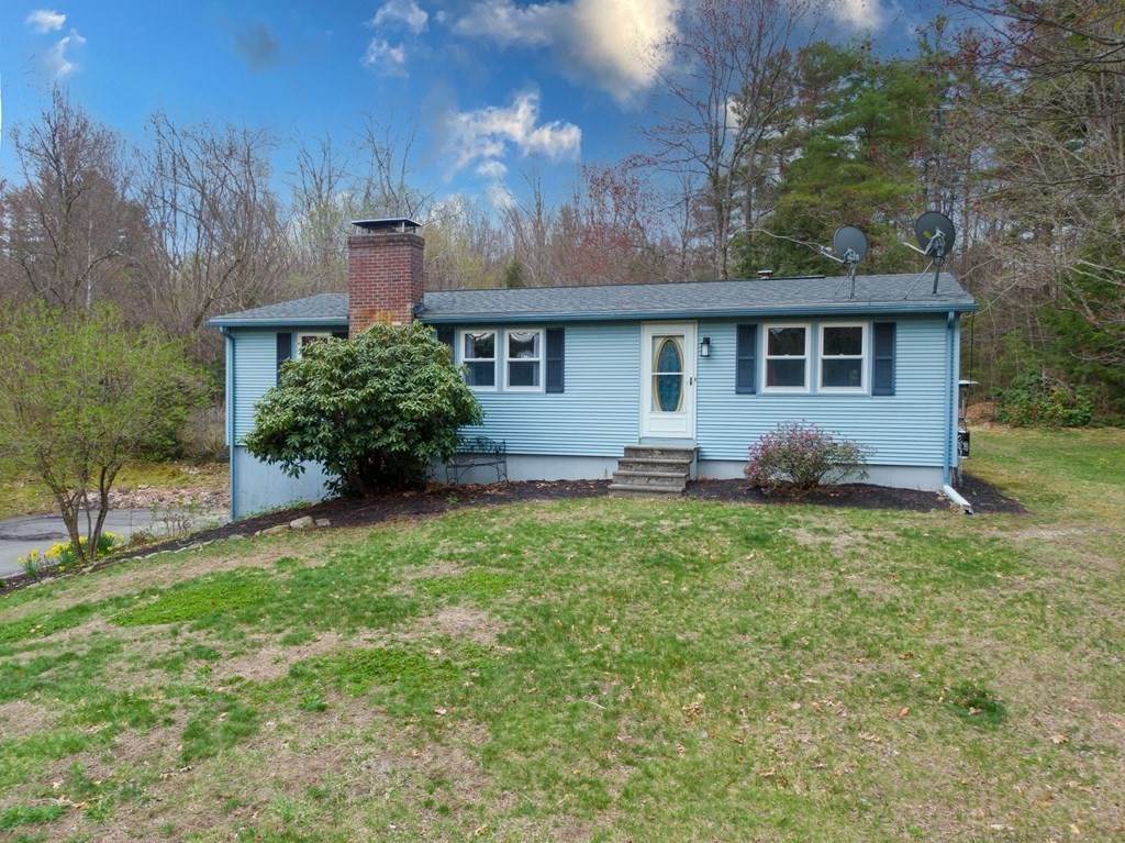 62 Daniel Shays Hwy - Photo 1
