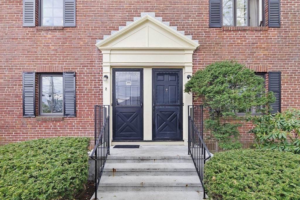 2 Grant Ave - Photo 1