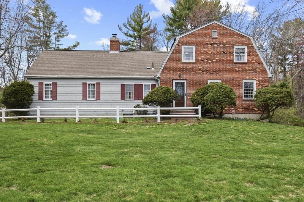 18 Essex Place - Photo 1