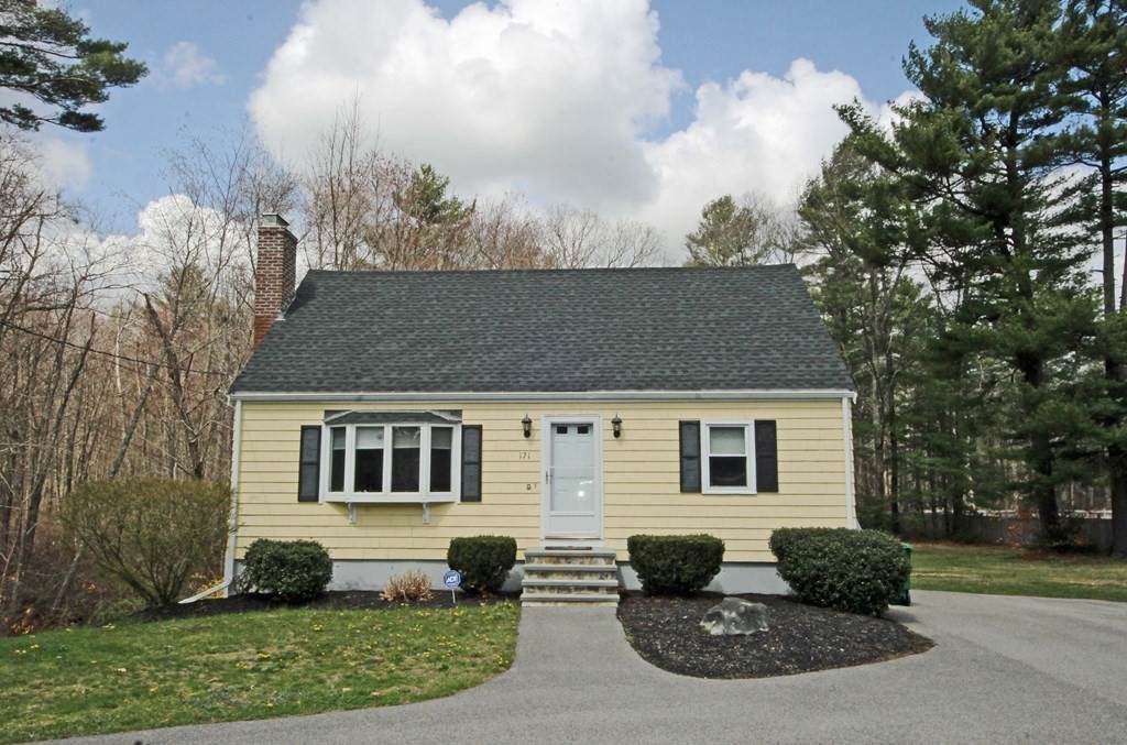 121 Forest St - Photo 1