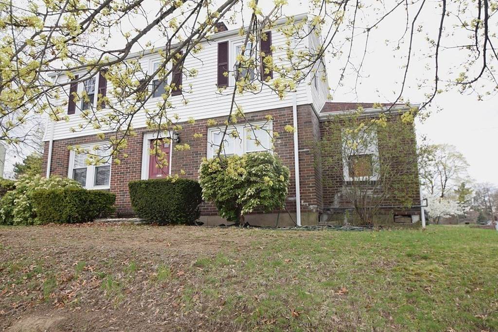 1258 N Main St - Photo 1