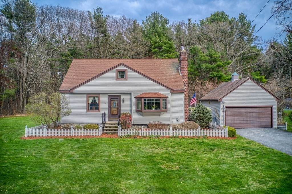 849 Curve Street - Photo 1