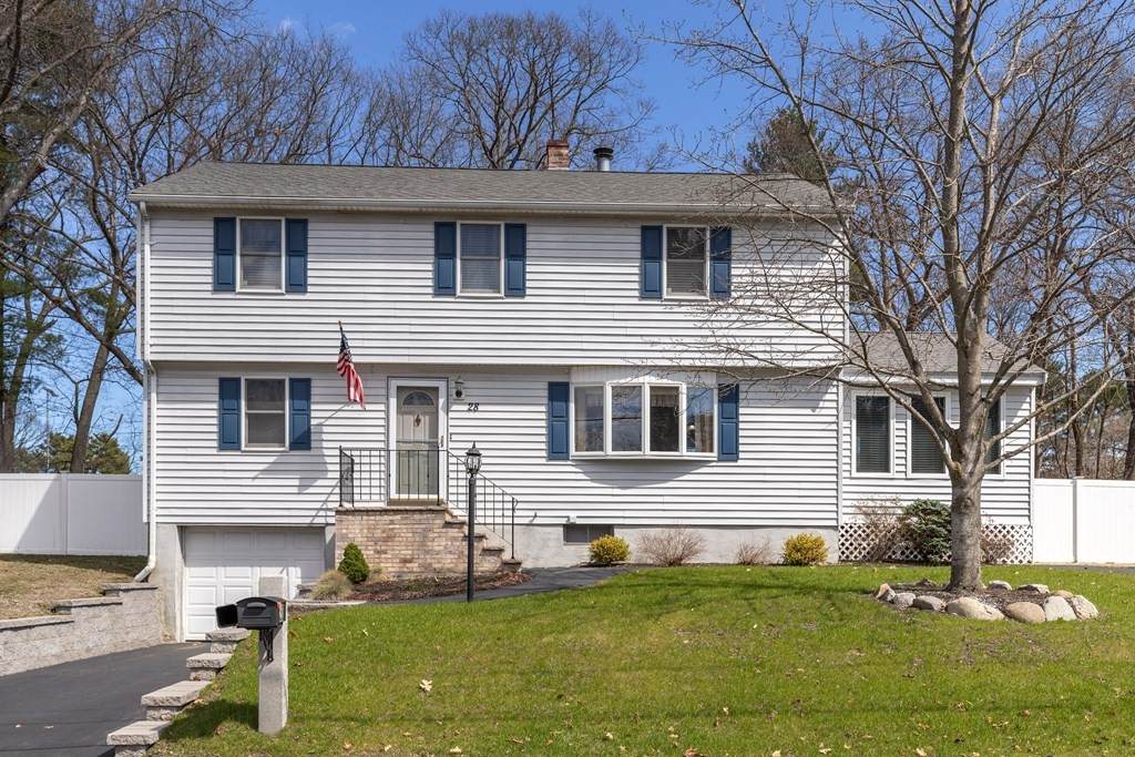 28 Tanglewood Avenue - Photo 1