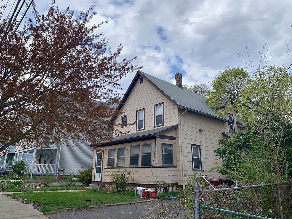 145 Vine St - Photo 1