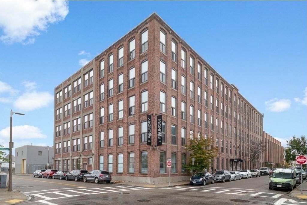 314 W 2nd Street - Photo 1