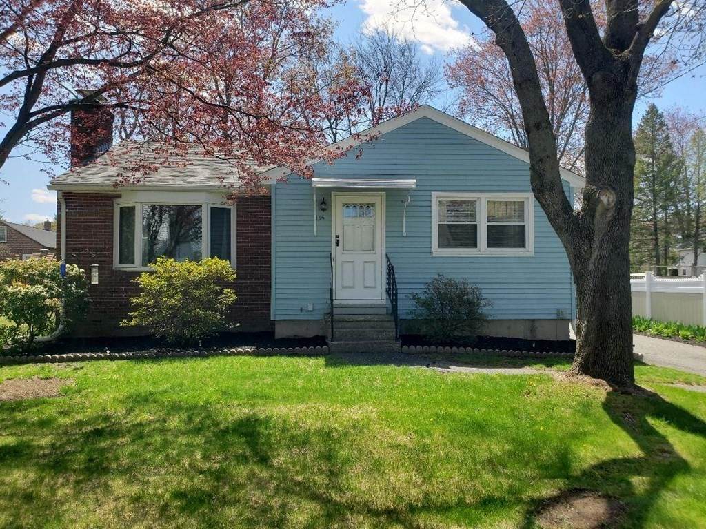 135 Grandview Ave - Photo 1