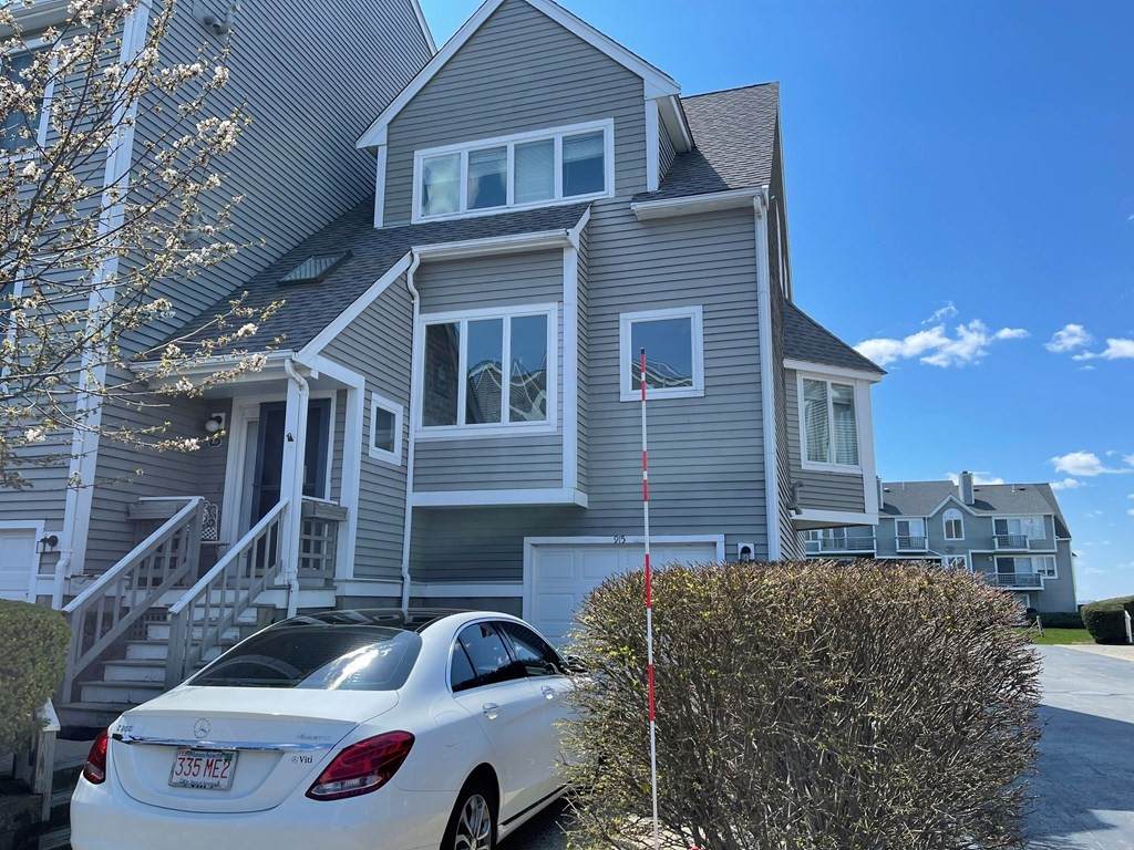 700 Shore Dr - Photo 1