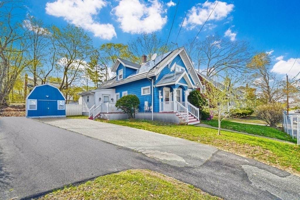 135 Ash St - Photo 1