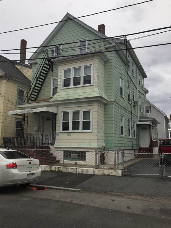 53 Winsor St - Photo 1