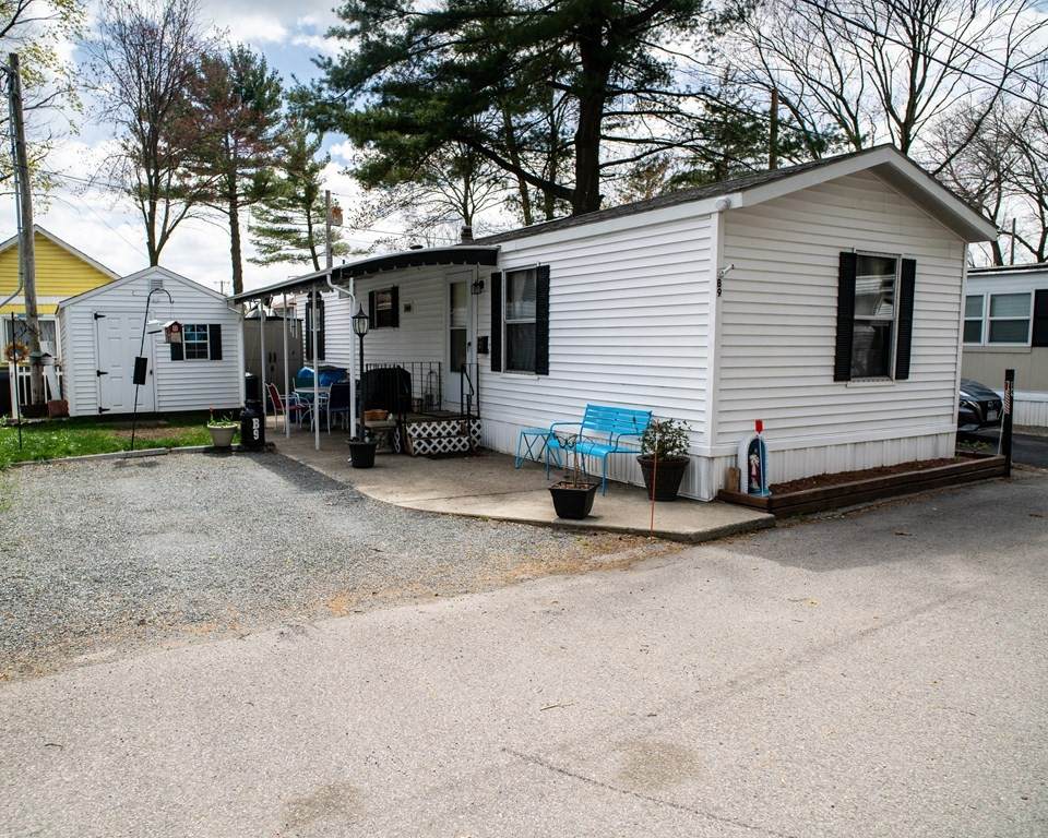 1346 Newport Ave - Photo 1