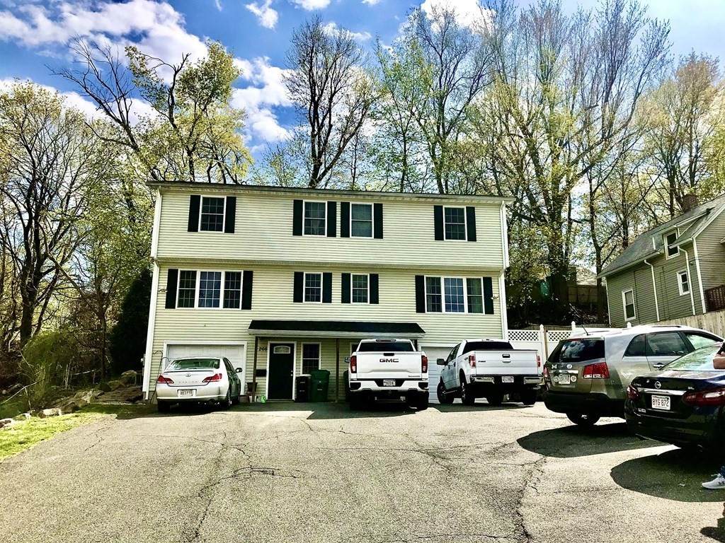 264-266 East Main St - Photo 1