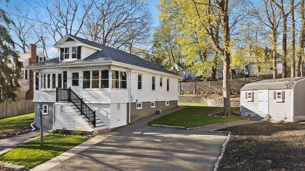 21 Evelyn Place - Photo 1