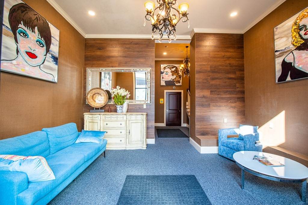 87 Medford - Photo 1