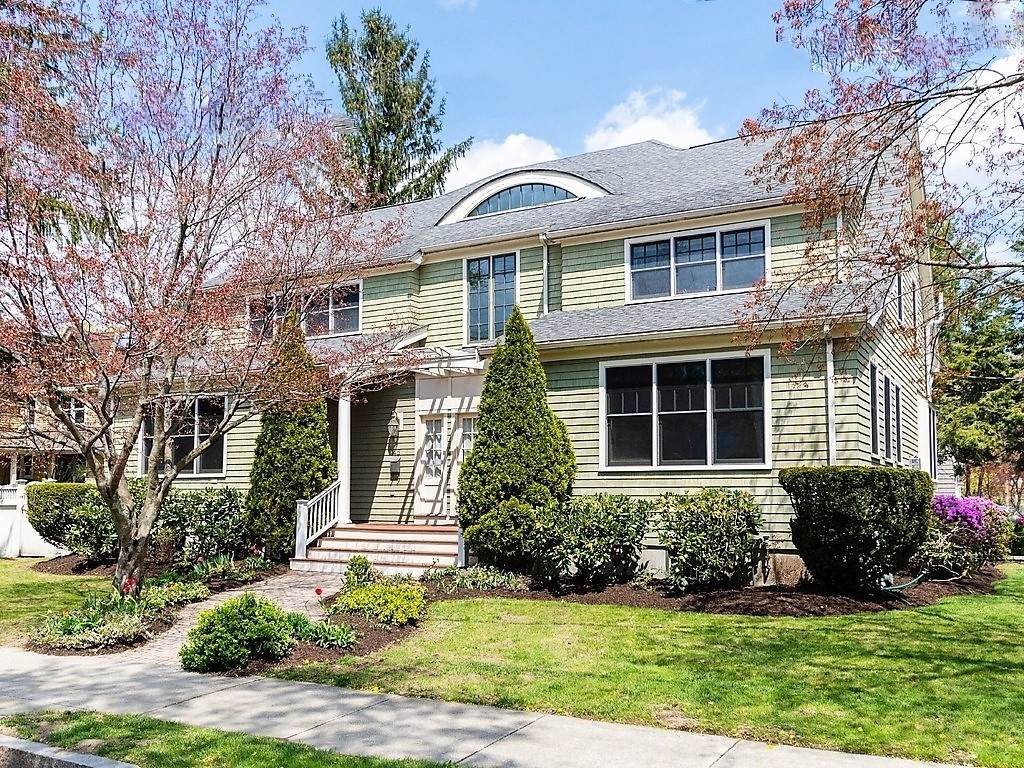 45 W Pine St - Photo 1