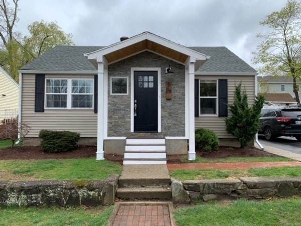 81 Waumsett Avenue - Photo 1