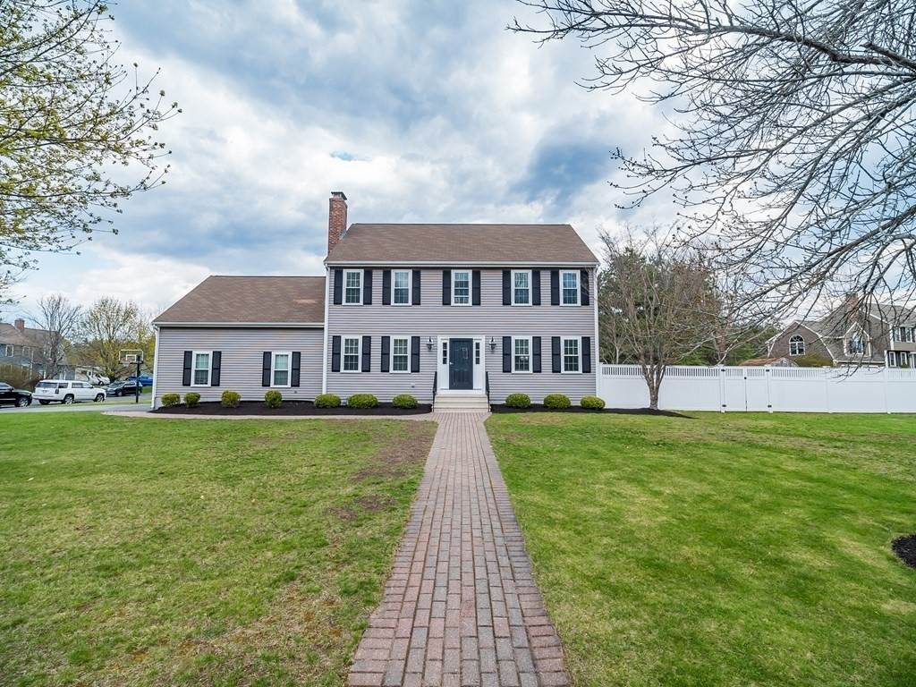 19 Mary Ellen Ln - Photo 1