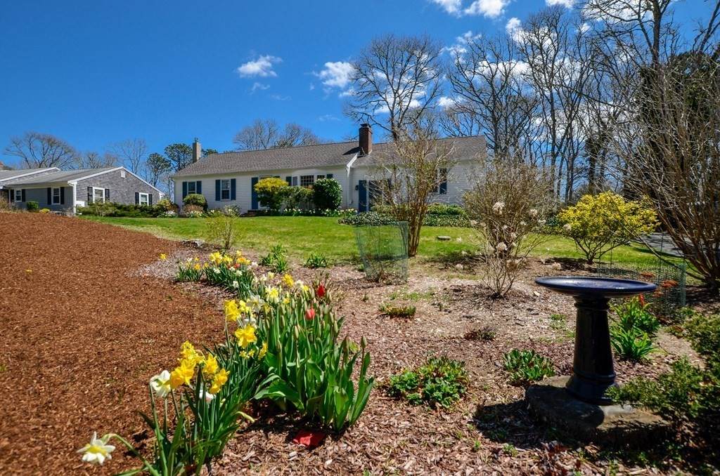 43 Souwest Dr - Photo 1