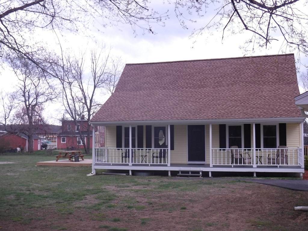 101 Elm St - Photo 1