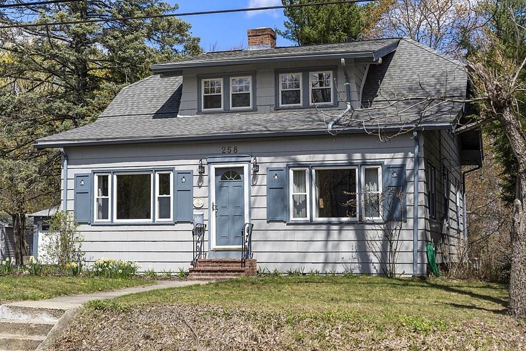 258 Woodland St - Photo 1