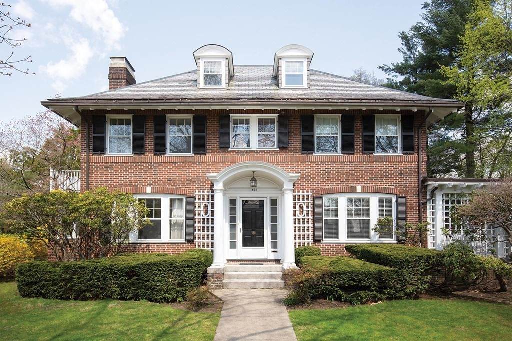 121 Salisbury Rd - Photo 1