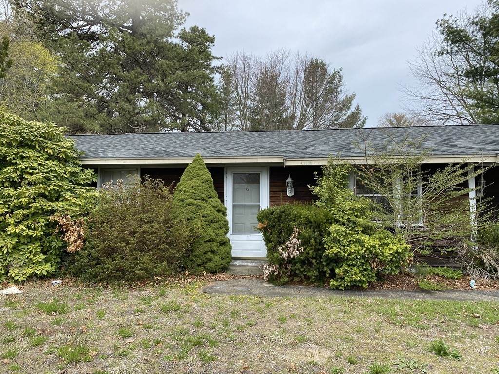 6 Terry Ln E - Photo 1