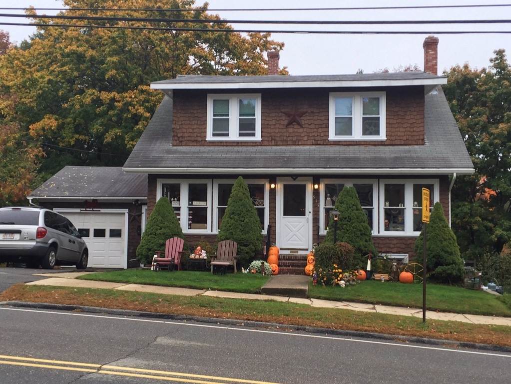 517 Central St - Photo 1