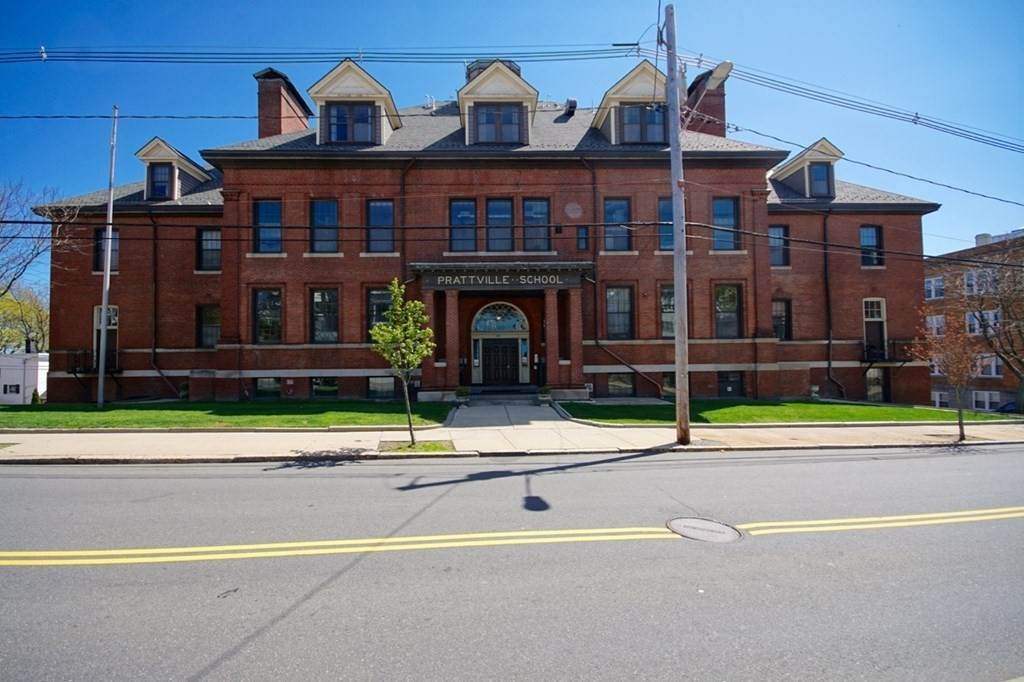 441 Washington Ave - Photo 1