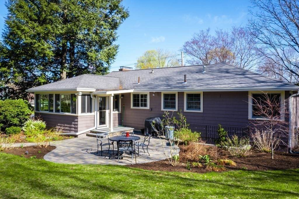 170 Concord Ave - Photo 1
