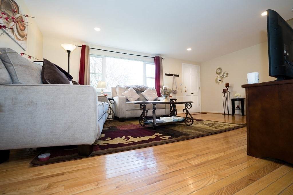 9 Kingston St - Photo 1