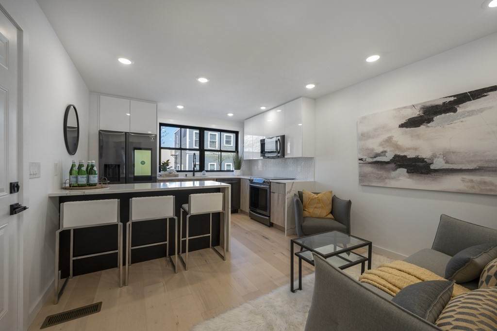 61 Cottage St - Photo 1