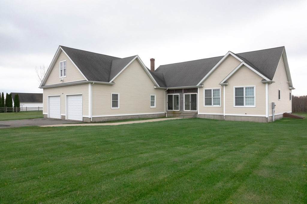 1049 Ekonk Hill Rd - Photo 1