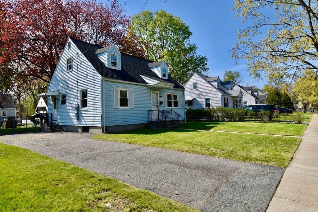 260 Pheland St - Photo 1