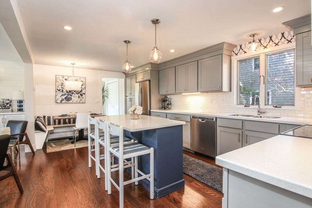 81 Shore Drive - Photo 1