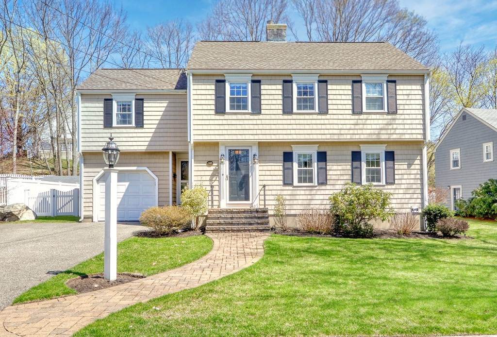 10 Plymouth Cir - Photo 1