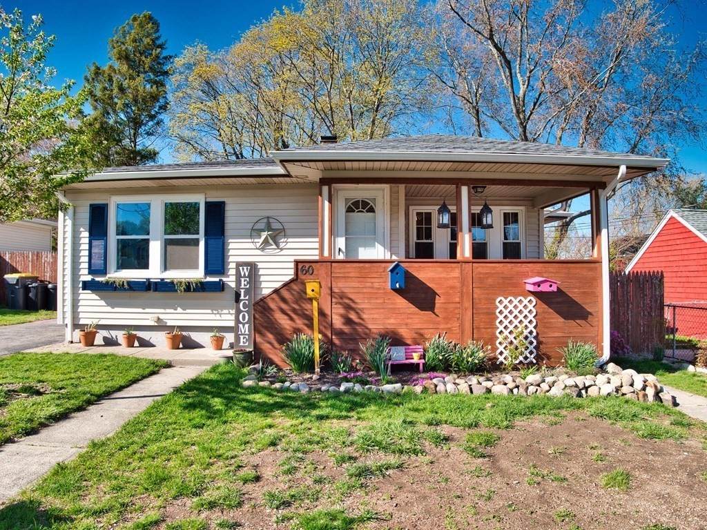 60 Garden Ave - Photo 1