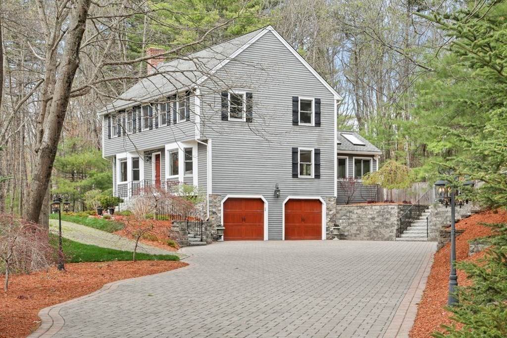 20 Kathleen Circle - Photo 1