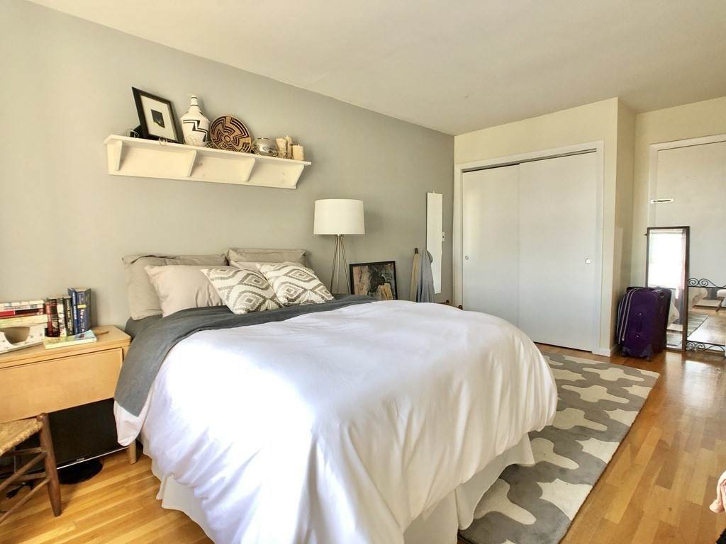 594 Centre St - Photo 1