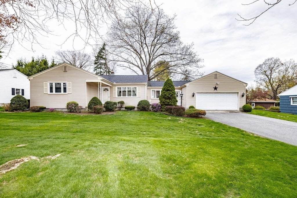 56 Birchland Ave - Photo 1