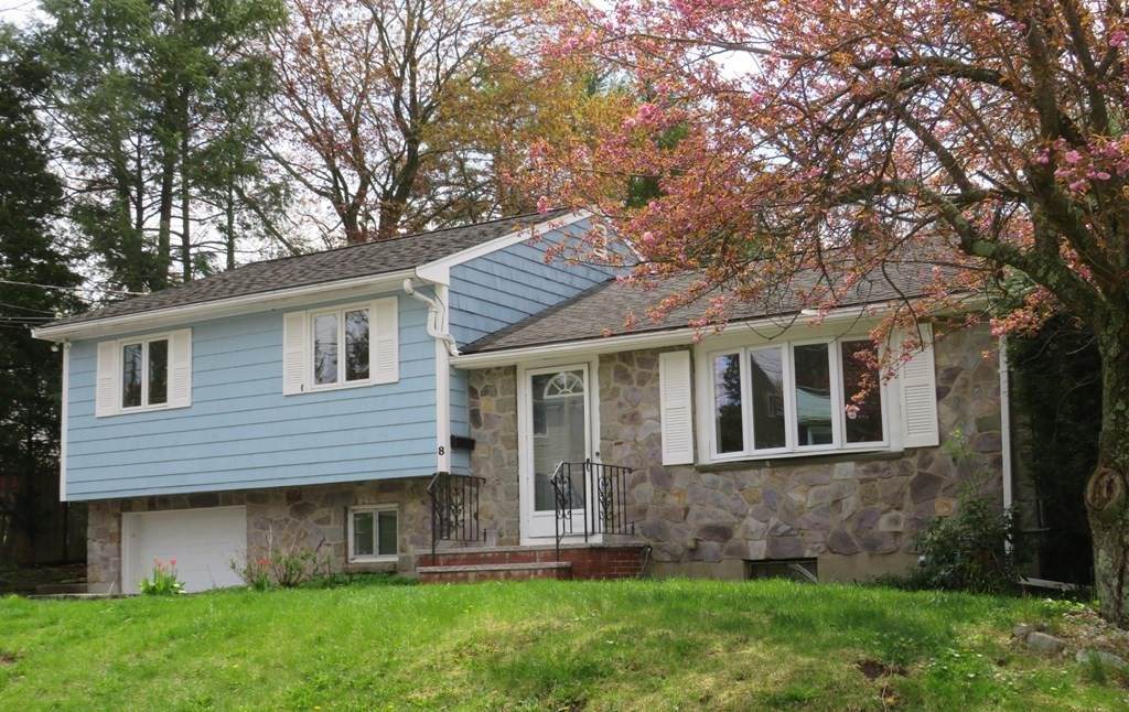 8 Hillcrest Rd. - Photo 1