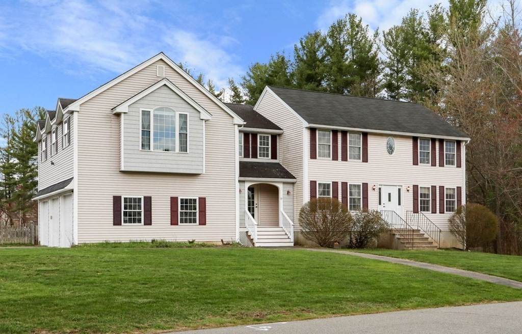 19 Noyes Ln - Photo 1