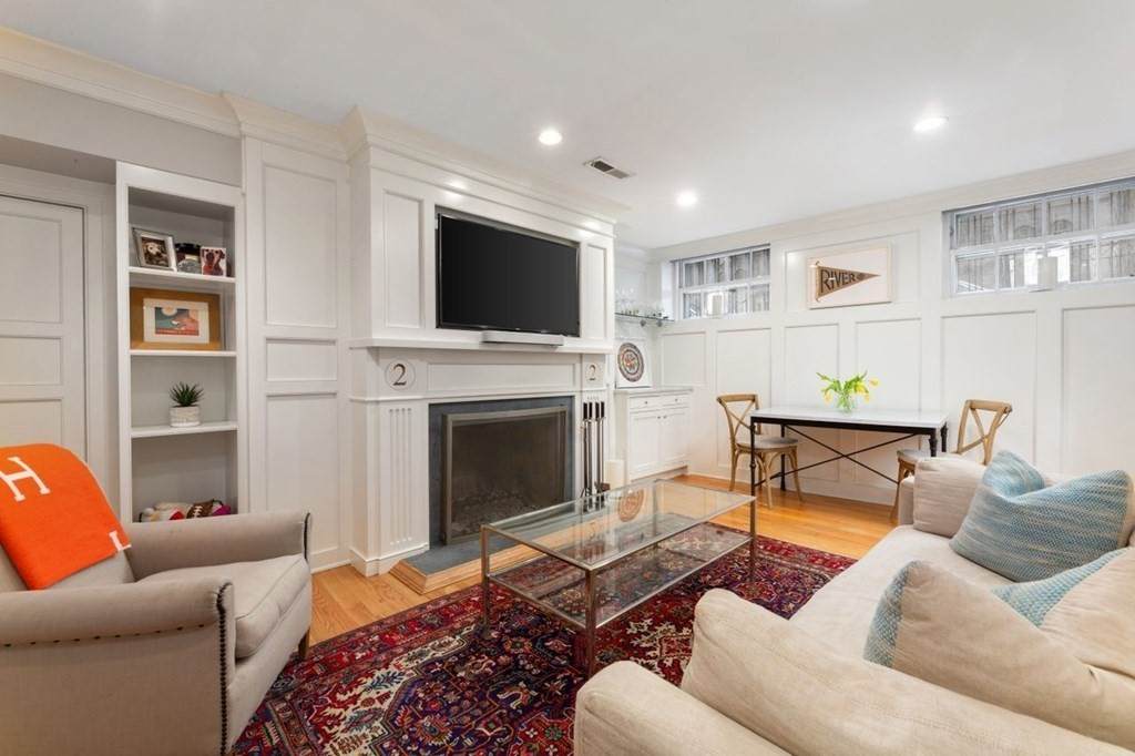 22 River St - Photo 1
