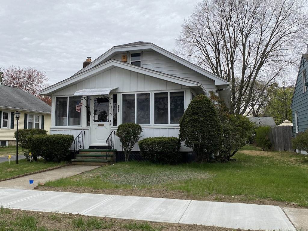 146 Windemere - Photo 1