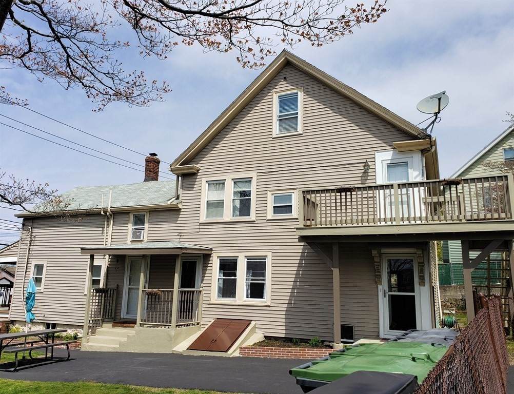 272 Washington St - Photo 1